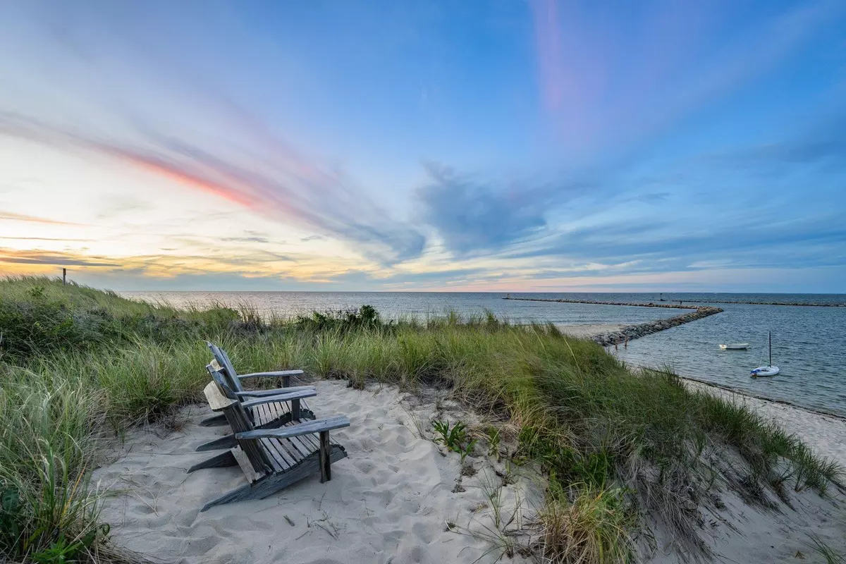 East Dennis, MA 02641,40 Harbor Road