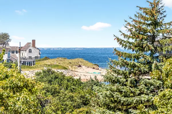 East Dennis, MA 02641,11 Island Creek Lane