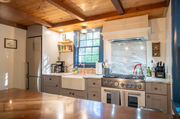 West Barnstable, MA 02668,1825 Main Street