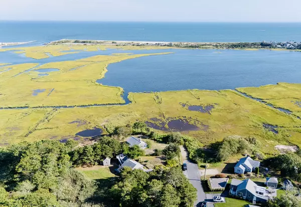 West Yarmouth, MA 02673,89 Acres Avenue