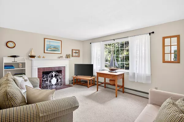 Forestdale, MA 02644,44 Greenville Drive