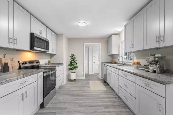 Hyannis, MA 02601,100 Arbor Way