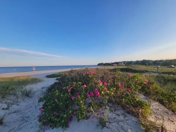 Osterville, MA 02655,177 Bayview Circle