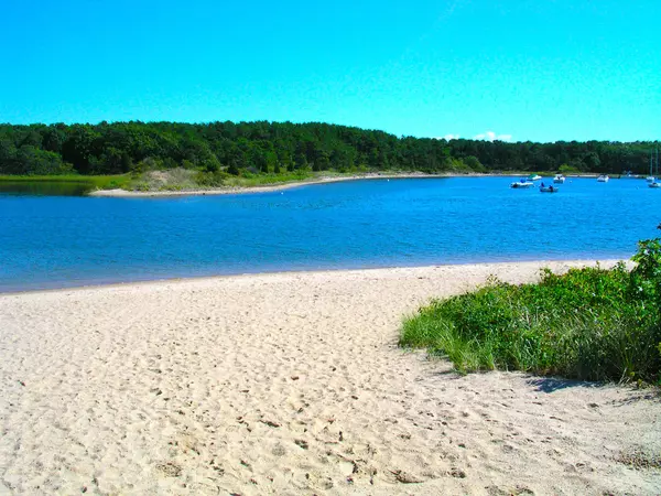 East Falmouth, MA 02536,7 Yale Drive