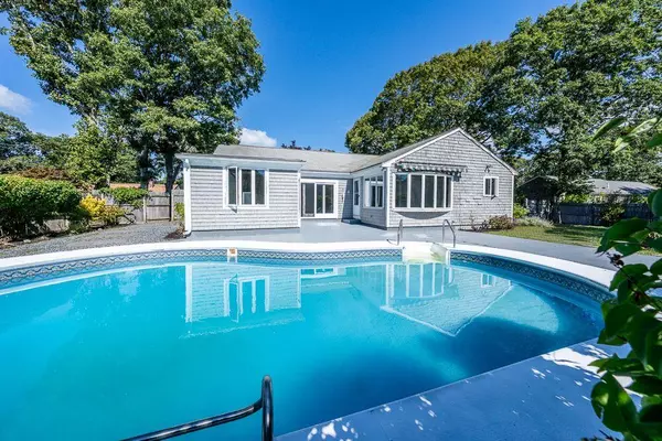 West Yarmouth, MA 02673,17 Merganser Lane