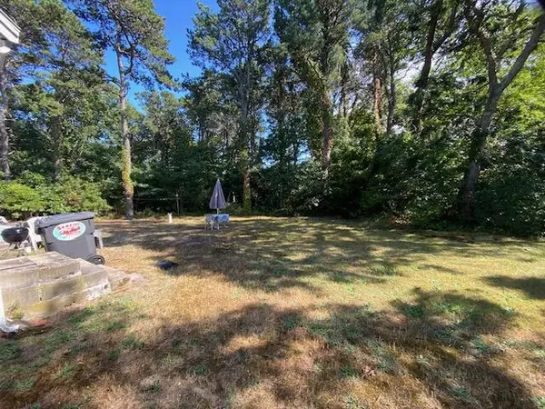 Eastham, MA 02642,35 Maria Road