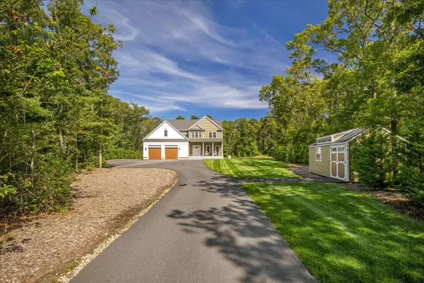 Mashpee, MA 02649,23 Pimlico Pond Road