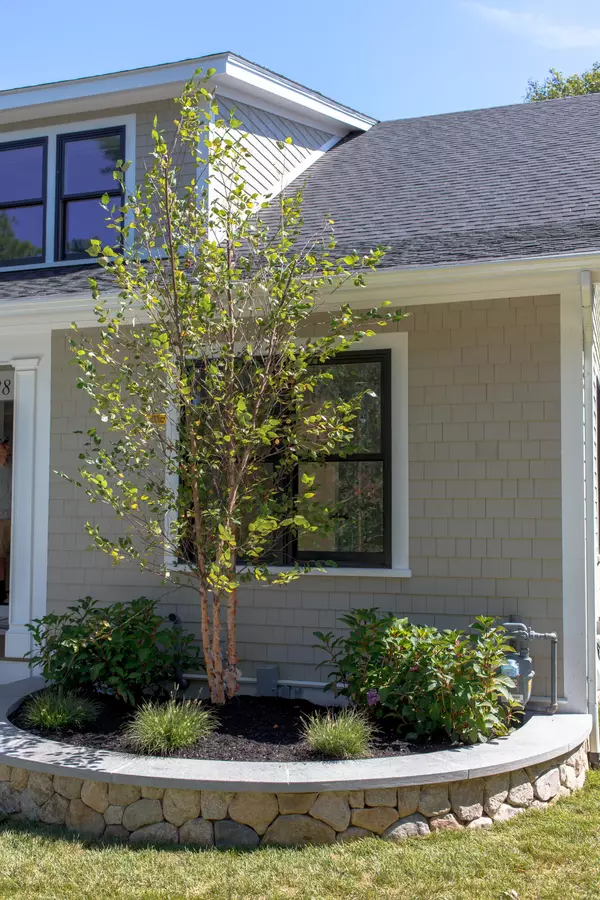 North Chatham, MA 02650,28 Cranberry Lane