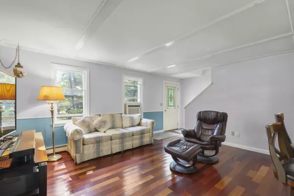 Mashpee, MA 02649,89 Degrass Road