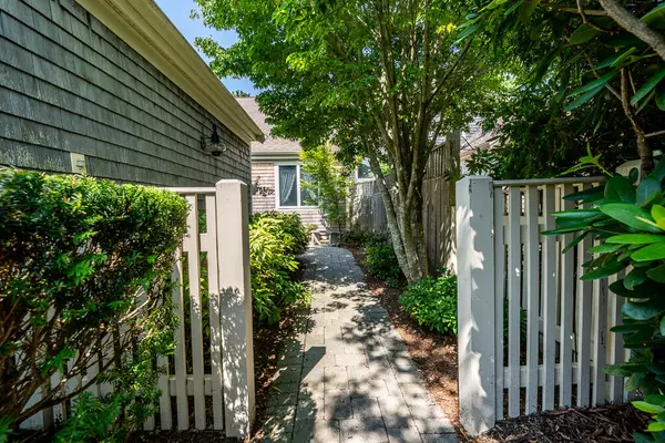 Yarmouth Port, MA 02675,9 Forest Gate Village