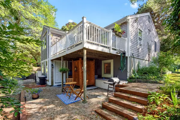 11 Whelpley Road, Eastham, MA 02642