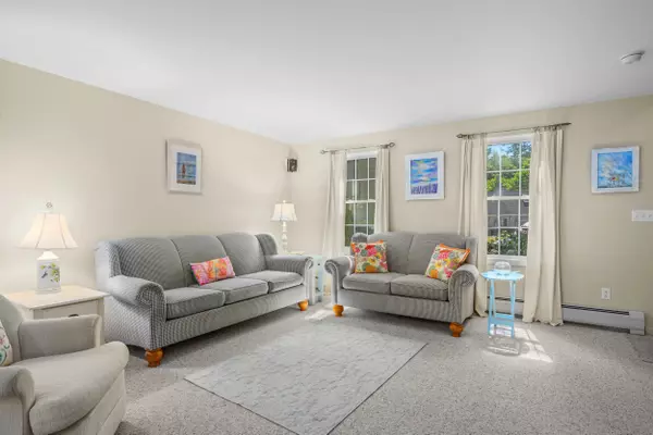 Mashpee, MA 02649,192 Simons Narrows Road