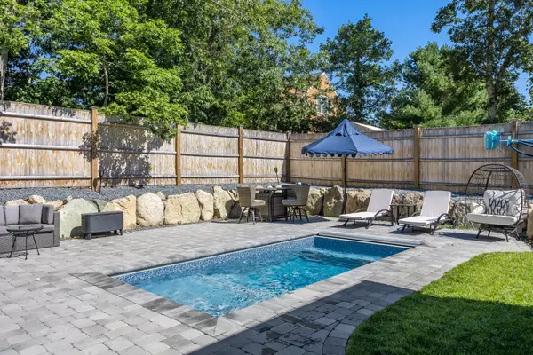 800 Route 6A, Yarmouth Port, MA 02675