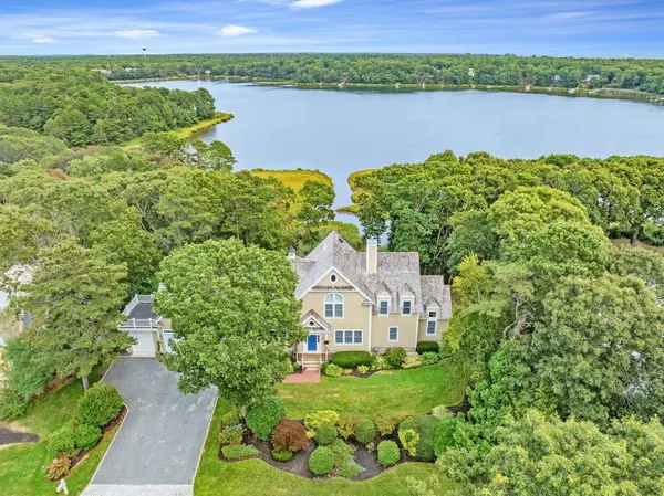 Mashpee, MA 02649,55 Shoestring Bay Road