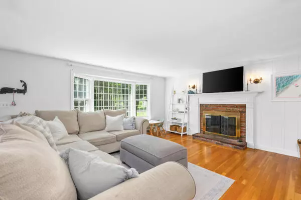 Yarmouth Port, MA 02675,882 West Yarmouth Road