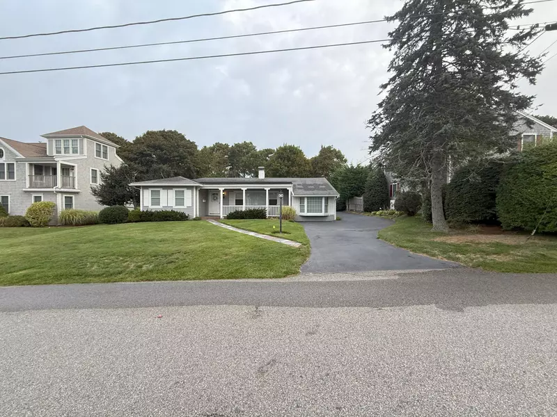 40 Studley Road, Hyannis, MA 02601