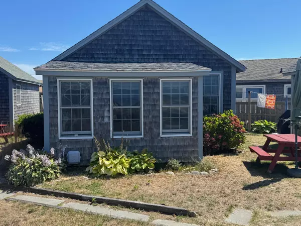Truro, MA 02666,658 Shore Road #8