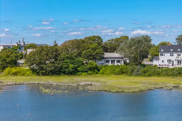 North Falmouth, MA 02556,345 Quaker Road