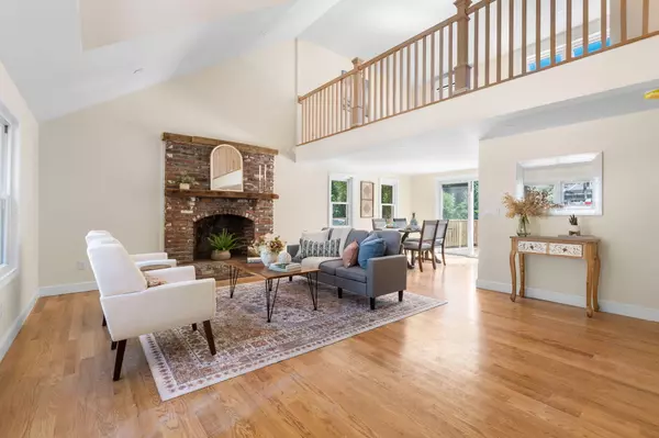 Eastham, MA 02642,10 Surrey Drive