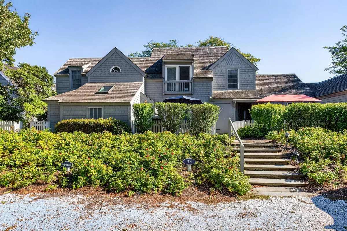 Mashpee, MA 02649,33 Landmark Avenue