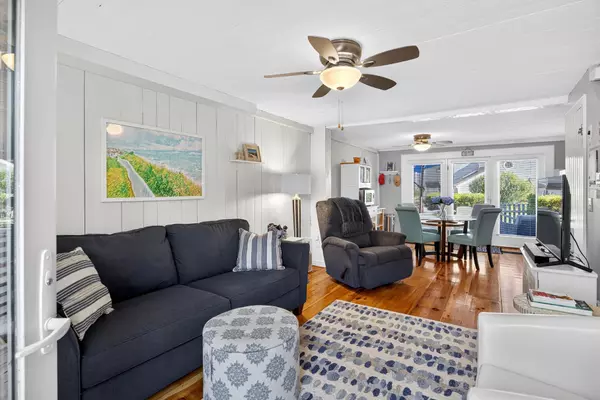 Mashpee, MA 02649,33 Landmark Avenue