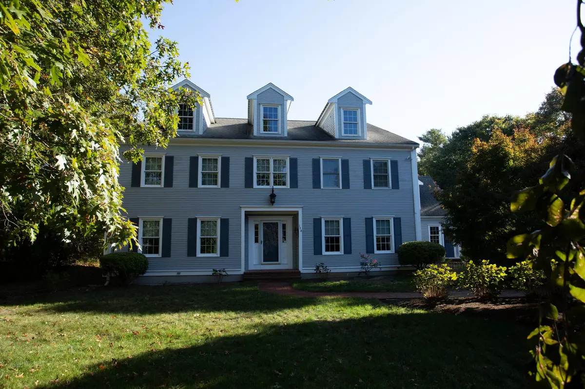 Cotuit, MA 02635,174 Little River Road