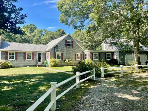 7 Dolphin Way, Dennis, MA 02638
