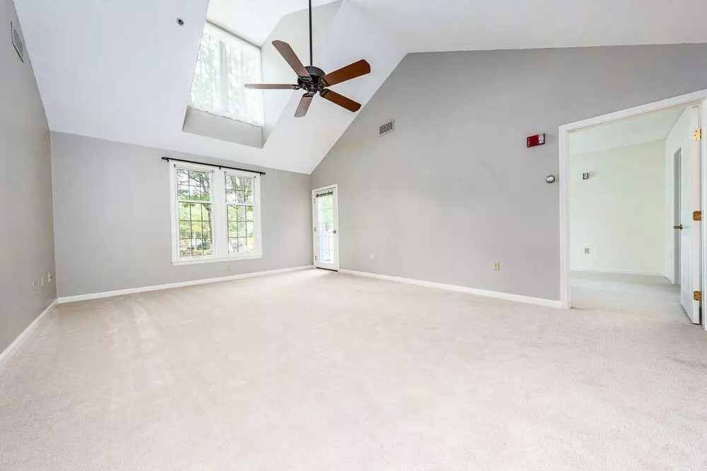 Yarmouth Port, MA 02675,4208 Heatherwood