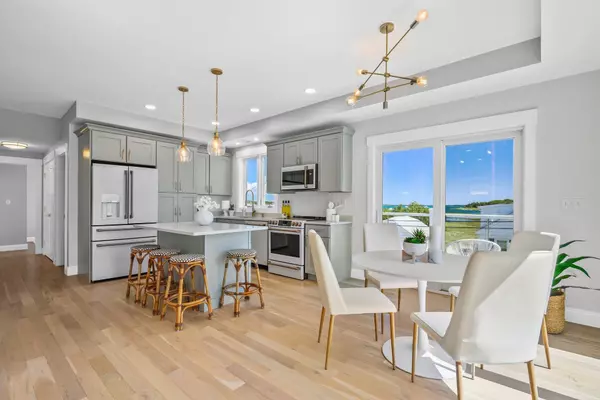 Mattapoisett, MA 02739,1 Starboard Way