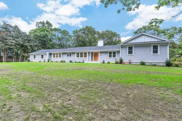 Centerville, MA 02632,40 Sachem Drive