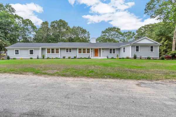 40 Sachem Drive, Centerville, MA 02632