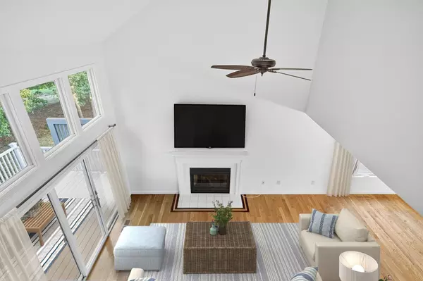 Yarmouth Port, MA 02675,30 W Woods Circle