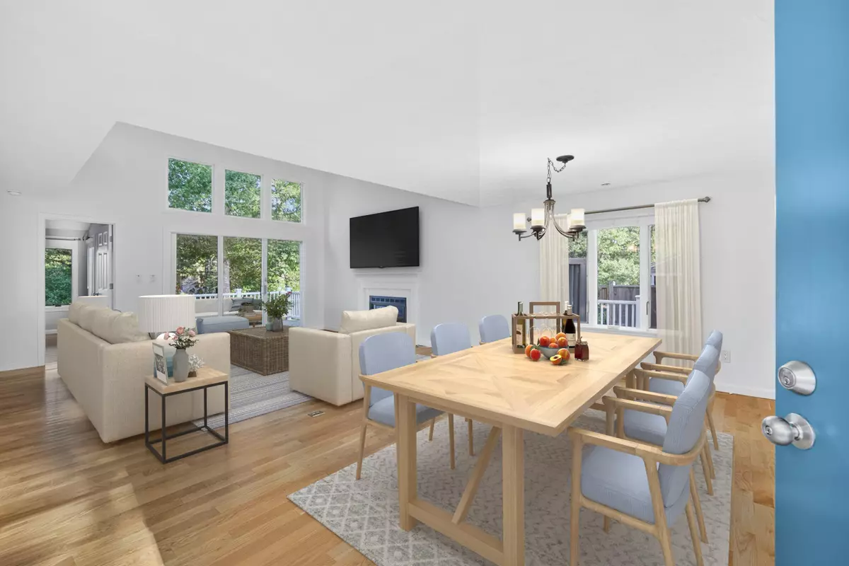 Yarmouth Port, MA 02675,30 W Woods Circle