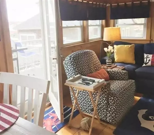 Buzzards Bay, MA 02532,20 Knollview Road #B