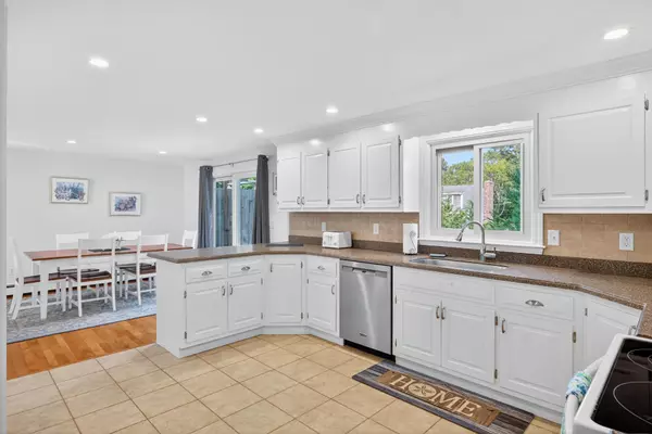 West Yarmouth, MA 02673,25 Woodcrest Lane