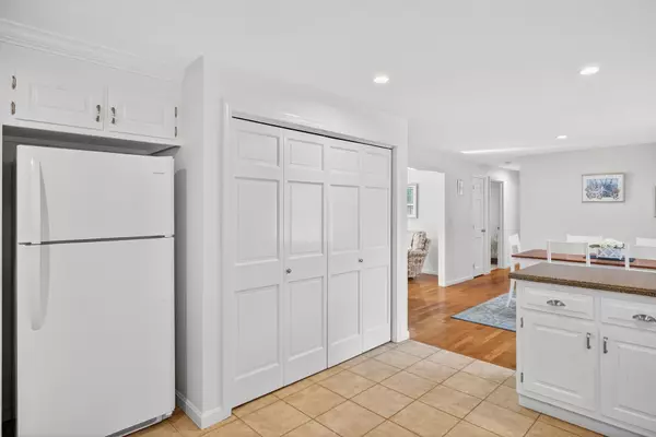 West Yarmouth, MA 02673,25 Woodcrest Lane
