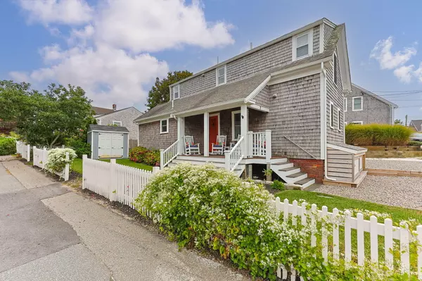 7 Kings Way, Provincetown, MA 02657