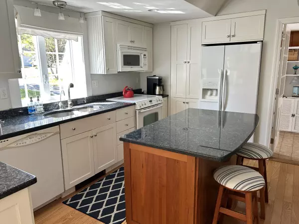 South Yarmouth, MA 02664,18 Turner Lane
