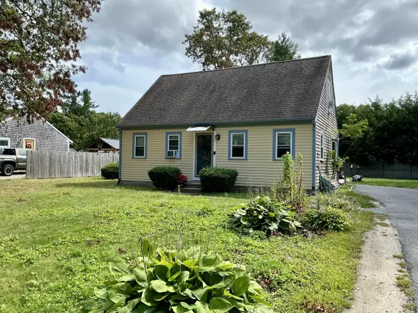 21 Chatham Lane, Mashpee, MA 02649