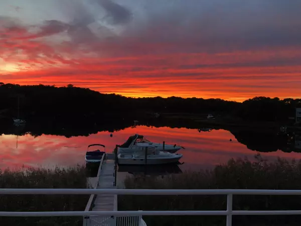 East Falmouth, MA 02536,231 Edgewater Drive