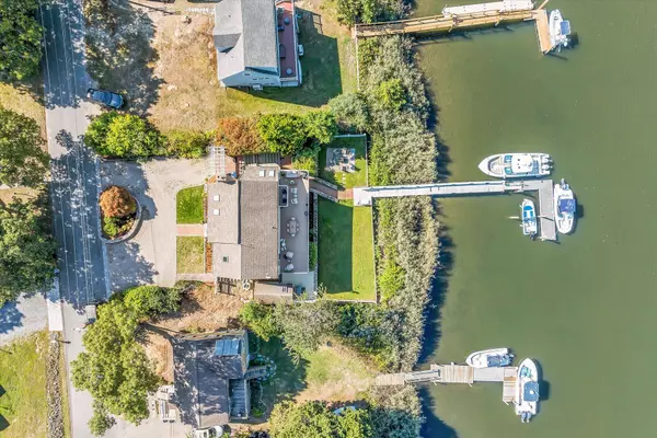 East Falmouth, MA 02536,231 Edgewater Drive