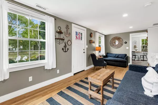 South Yarmouth, MA 02664,7 Wood Road