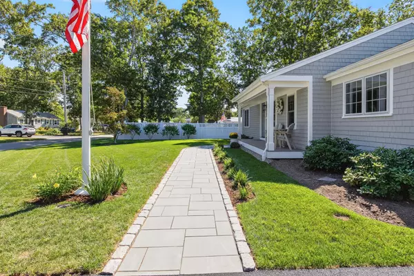 Falmouth, MA 02540,28 Hudson Street