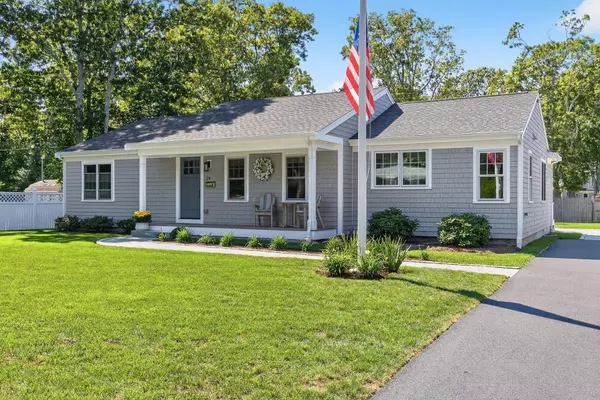 Falmouth, MA 02540,28 Hudson Street