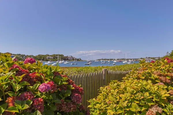 Chatham, MA 02633,346 Morris Island Road