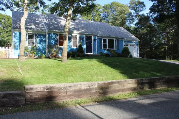 Harwich, MA 02645,7 Tonis Way