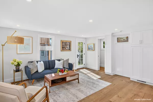 Provincetown, MA 02657,10 Bradford Street #Unit 4