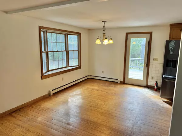 Eastham, MA 02642,255 Massasoit Road