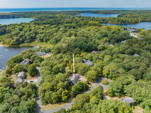 Eastham, MA 02642,10 Appleseed Road