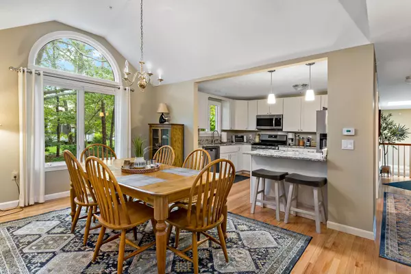 Mashpee, MA 02649,6 Friendship Court